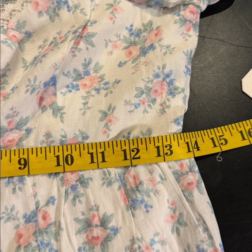 ALTARD STATE WHITE FLORAL BABY DOLL Puff Sleeve Dress MD - Picture 13 of 13